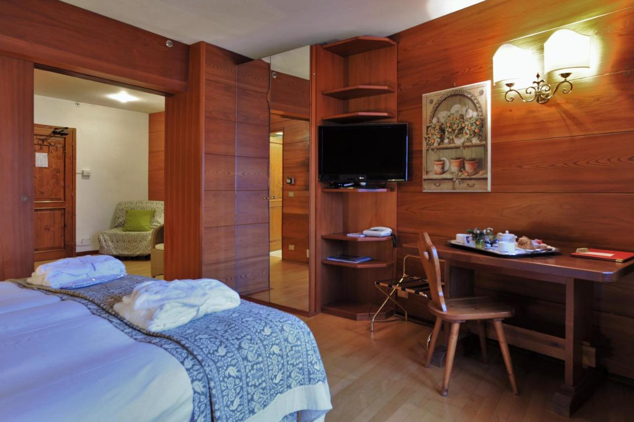 Hotel Mirage Cortina dʼAmpezzo Exterior foto